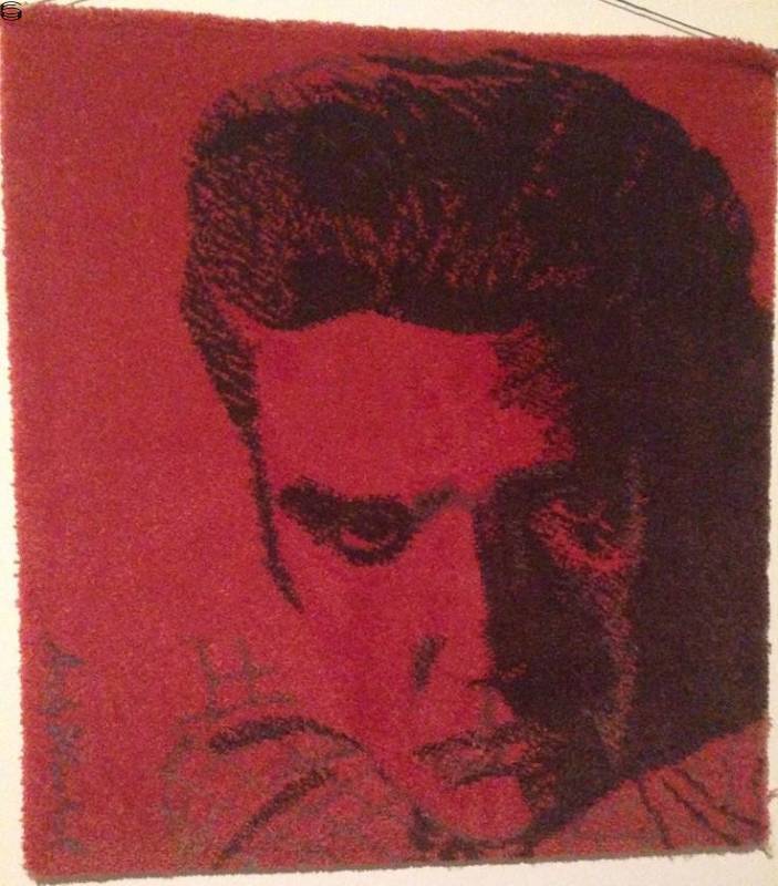 Red Elvis 00
